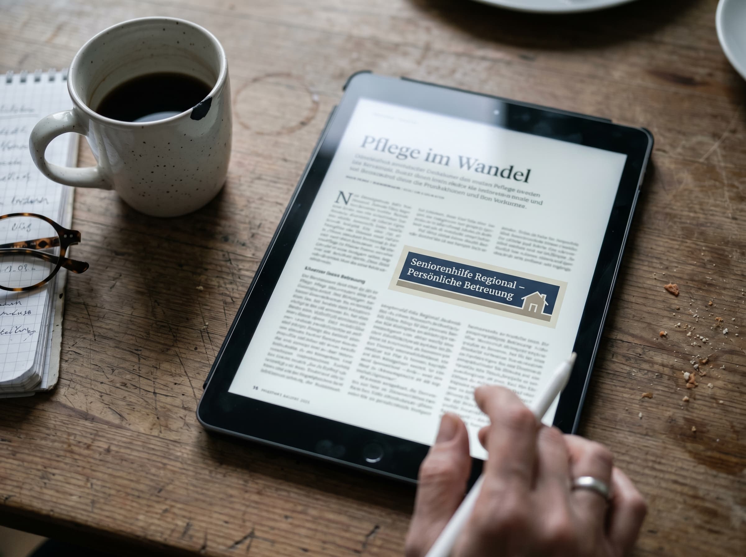 Banner-Werbung im Pflege-Ratgeber auf Tablet